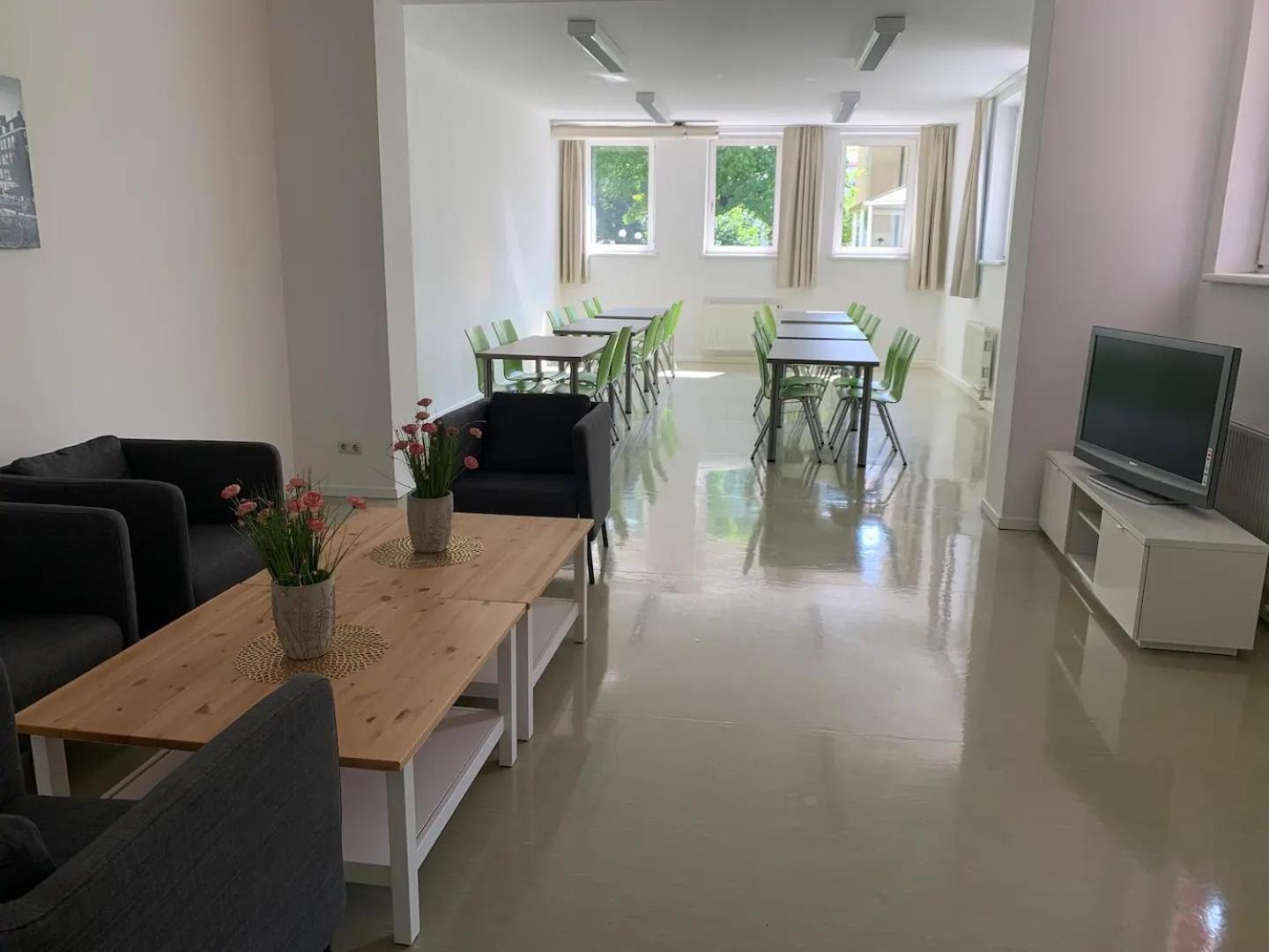 Jugendgaestehaus Studentenwohnheim Steyr Esterno foto